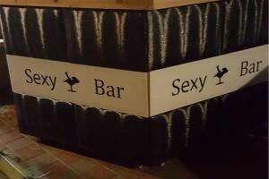 שלטים בחיתוך צורני