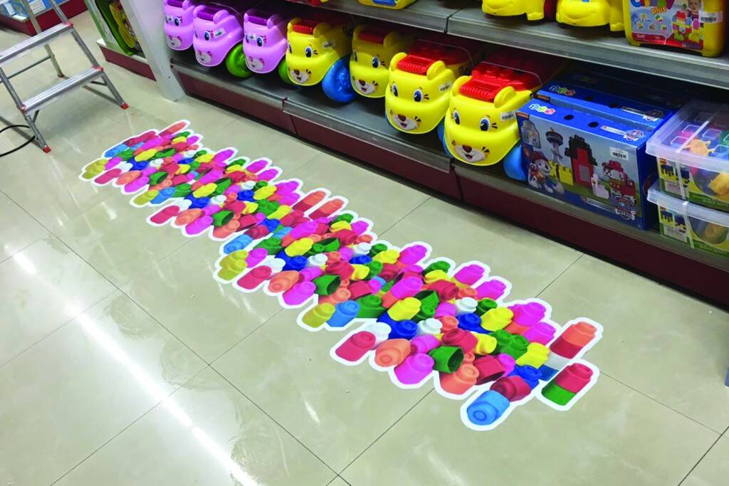 מדבקות מעוצבות לחנויות