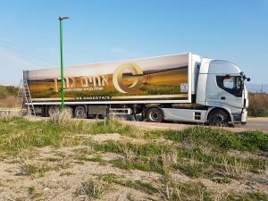 שלטי רכבים ומשאיות