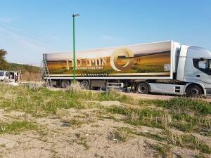 שילוט לרכבים ומשאיות