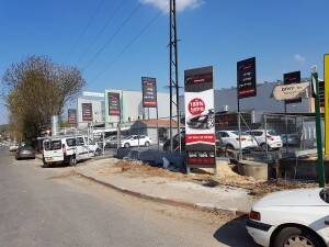 שלט אלומיניום מעוצב לעסקים